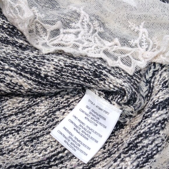 Altr'd State Knit Sweater With Roses Lace Hem Size S/M 38" Chest Black & White - Picture 6 of 7